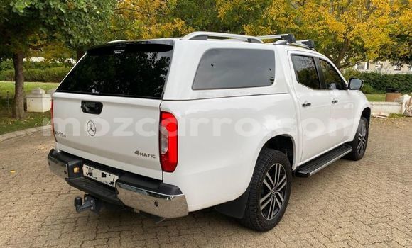 Comprar Usado Mercedes‒Benz X-klasse Concept Branco Carro em Maputo em Maputo Comprar Usado Mercedes‒Benz X-klasse Concept Branco Carro em Maputo em Maputo