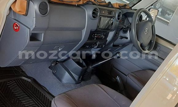 Comprar Usado Toyota Land Cruiser De outros Carro em Maputo em Maputo Comprar Usado Toyota Land Cruiser De outros Carro em Maputo em Maputo