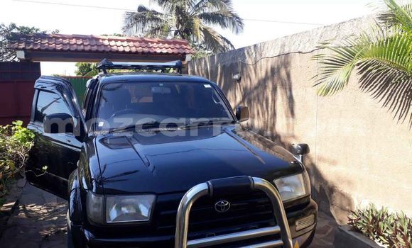 Comprar Usado Toyota Surf Preto Carro em Maputo em Maputo