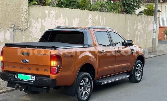 Nunua Ilio tumika Ford Ranger Brown Gari ndani ya Maputo nchini Maputo