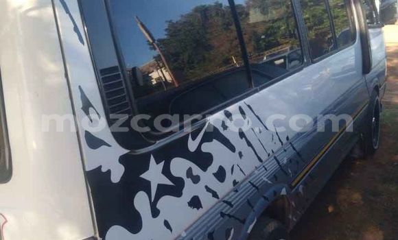 Tenga Tsaru Toyota Hiace Chena Mota in Maputo in Maputo Tenga Tsaru Toyota Hiace Chena Mota in Maputo in Maputo