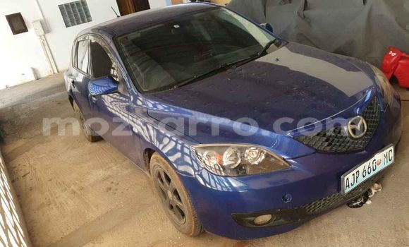 Comprar Usado Mazda Axela Azul Carro em Maputo em Maputo