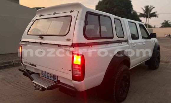 Tenga Tsaru Nissan Hardbody Chena Mota in Maputo in Maputo Tenga Tsaru Nissan Hardbody Chena Mota in Maputo in Maputo