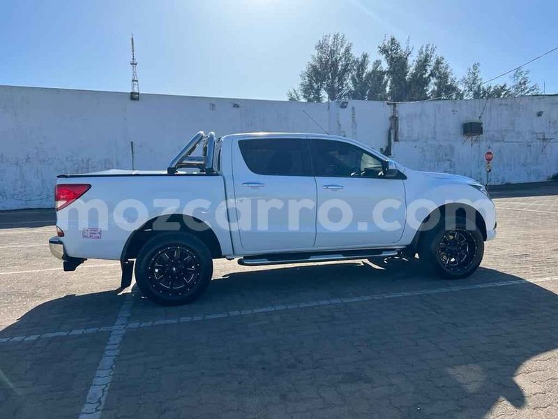 Big with watermark mazda bt 50 maputo maputo 12818