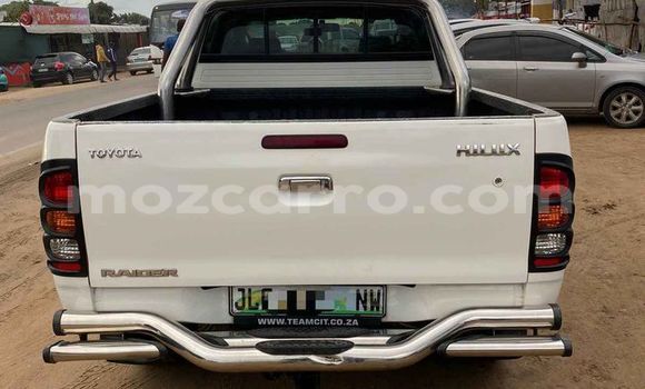 Buy Used Toyota Hilux White Car in Maputo in Maputo Buy Used Toyota Hilux White Car in Maputo in Maputo