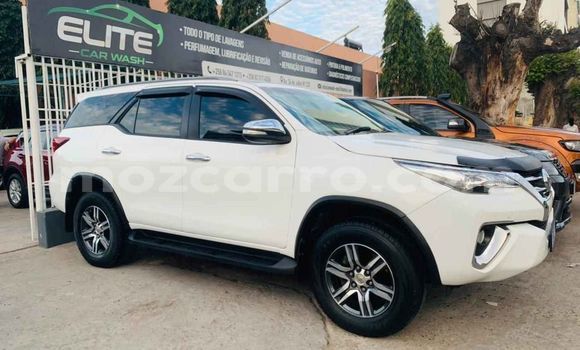 Tenga Tsaru Toyota Fortuner Chena Mota in Maputo in Maputo Tenga Tsaru Toyota Fortuner Chena Mota in Maputo in Maputo