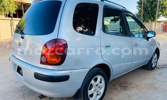 Nunua Ilio tumika Toyota Spacio Fedha Gari ndani ya Maputo nchini Maputo