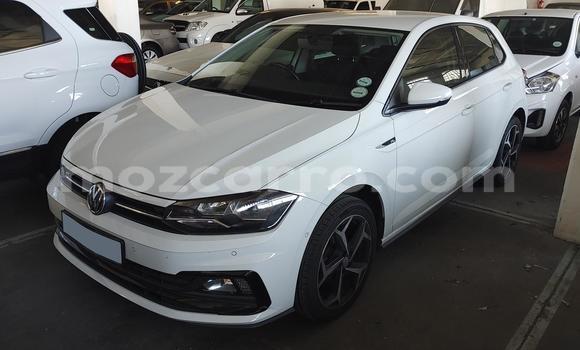 Comprar Usado Volkswagen Polo Branco Carro em Beira em Sofala Comprar Usado Volkswagen Polo Branco Carro em Beira em Sofala