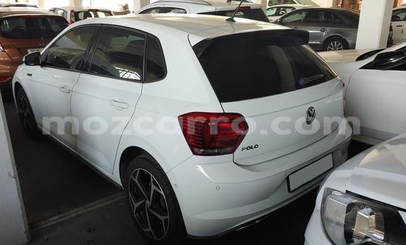 Comprar Usado Volkswagen Polo Branco Carro em Beira em Sofala Comprar Usado Volkswagen Polo Branco Carro em Beira em Sofala