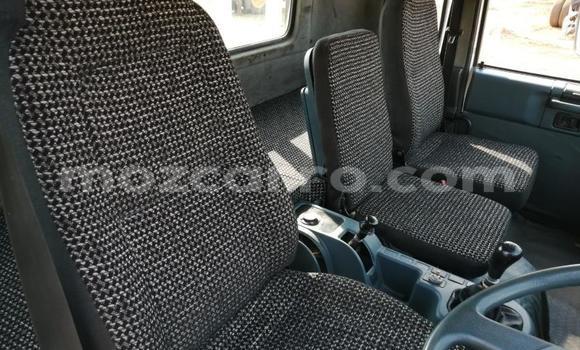 Nunua Ilio tumika Nissan UD Nyeupe Lori ndani ya Maputo nchini Maputo Nunua Ilio tumika Nissan UD Nyeupe Lori ndani ya Maputo nchini Maputo