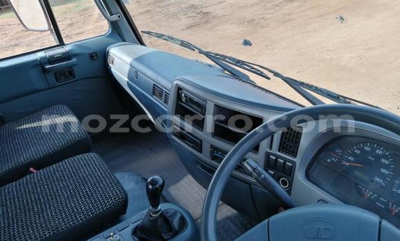 Nunua Ilio tumika Nissan UD Nyeupe Lori ndani ya Maputo nchini Maputo Nunua Ilio tumika Nissan UD Nyeupe Lori ndani ya Maputo nchini Maputo