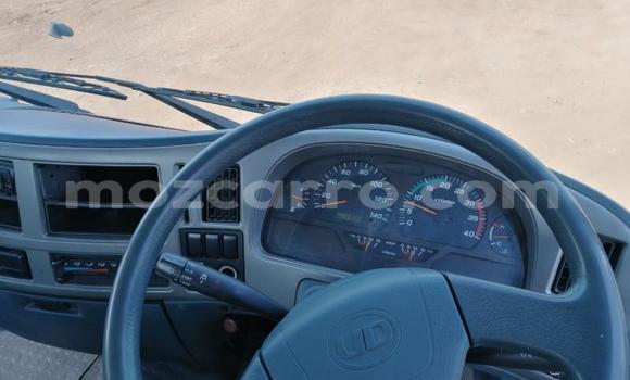 Nunua Ilio tumika Nissan UD Nyeupe Lori ndani ya Maputo nchini Maputo Nunua Ilio tumika Nissan UD Nyeupe Lori ndani ya Maputo nchini Maputo