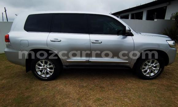 Comprar Usado Toyota Land Cruiser Prata Carro em Maputo em Maputo Comprar Usado Toyota Land Cruiser Prata Carro em Maputo em Maputo