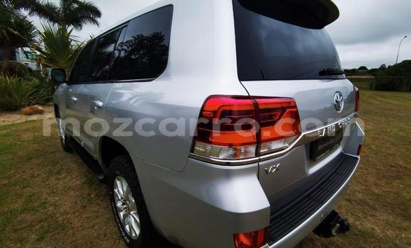 Comprar Usado Toyota Land Cruiser Prata Carro em Maputo em Maputo Comprar Usado Toyota Land Cruiser Prata Carro em Maputo em Maputo