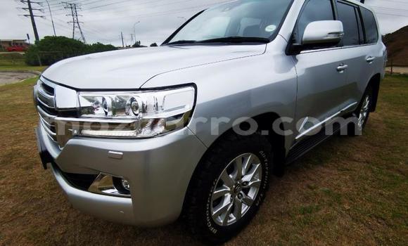 Comprar Usado Toyota Land Cruiser Prata Carro em Maputo em Maputo Comprar Usado Toyota Land Cruiser Prata Carro em Maputo em Maputo