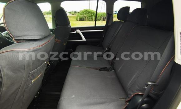 Comprar Usado Toyota Land Cruiser Prata Carro em Maputo em Maputo Comprar Usado Toyota Land Cruiser Prata Carro em Maputo em Maputo