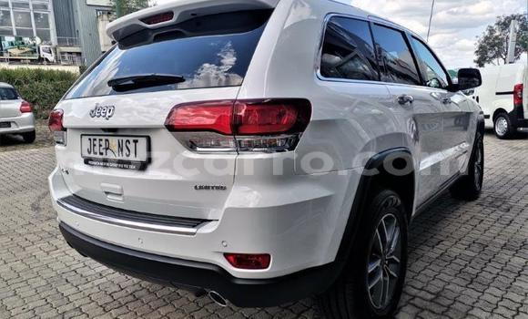 Buy Used Jeep Grand Cherokee White Car in Maputo in Maputo Buy Used Jeep Grand Cherokee White Car in Maputo in Maputo