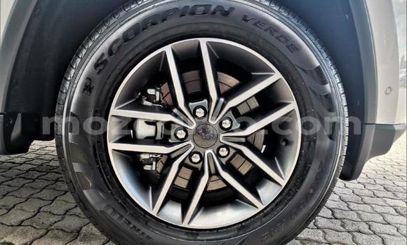 Buy Used Jeep Grand Cherokee White Car in Maputo in Maputo Buy Used Jeep Grand Cherokee White Car in Maputo in Maputo