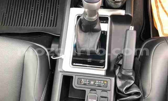 Buy Used Toyota Land Cruiser Prado White Car in Inhambane in Inhambane Buy Used Toyota Land Cruiser Prado White Car in Inhambane in Inhambane