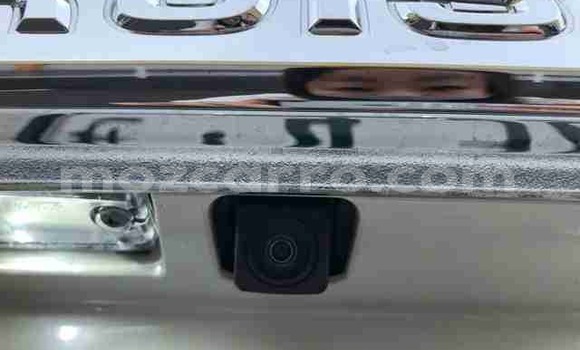 Buy Used Toyota Land Cruiser Prado White Car in Inhambane in Inhambane Buy Used Toyota Land Cruiser Prado White Car in Inhambane in Inhambane