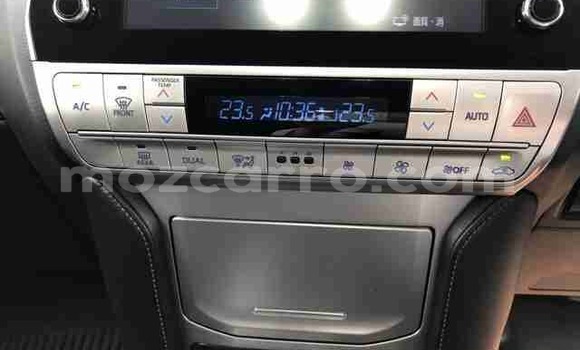 Buy Used Toyota Land Cruiser Prado White Car in Inhambane in Inhambane Buy Used Toyota Land Cruiser Prado White Car in Inhambane in Inhambane
