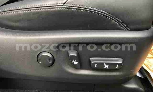 Buy Used Toyota Land Cruiser Prado White Car in Inhambane in Inhambane Buy Used Toyota Land Cruiser Prado White Car in Inhambane in Inhambane