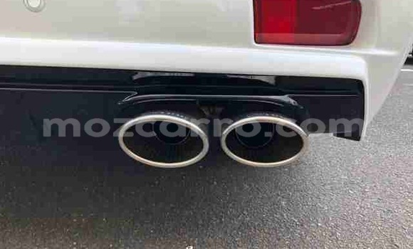 Buy Used Toyota Land Cruiser Prado White Car in Inhambane in Inhambane Buy Used Toyota Land Cruiser Prado White Car in Inhambane in Inhambane