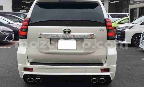 Buy Used Toyota Land Cruiser Prado White Car in Inhambane in Inhambane Buy Used Toyota Land Cruiser Prado White Car in Inhambane in Inhambane