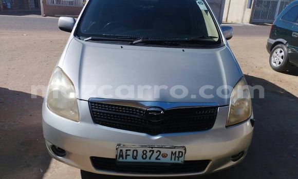 Comprar Usado Toyota Spacio Prata Carro em Maputo em Maputo