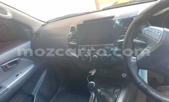 Comprar Usado Toyota Hilux Azul Carro em Maputo em Maputo Comprar Usado Toyota Hilux Azul Carro em Maputo em Maputo
