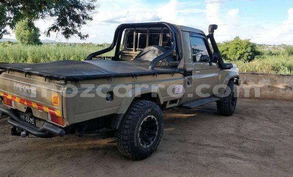 Comprar Usado Toyota Land Cruiser Verde Carro em Maputo em Maputo Comprar Usado Toyota Land Cruiser Verde Carro em Maputo em Maputo