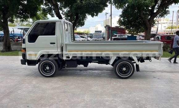 Comprar Usado Toyota Dyna Branco Carro em Maputo em Maputo Comprar Usado Toyota Dyna Branco Carro em Maputo em Maputo