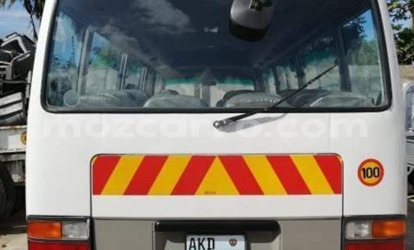 Comprar Usado Toyota Coaster Bege Carro em Maputo em Maputo Comprar Usado Toyota Coaster Bege Carro em Maputo em Maputo