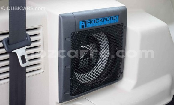 Comprar Importar Mitsubishi Pajero Preto Carro em Import - Dubai em Cabo Delgado Comprar Importar Mitsubishi Pajero Preto Carro em Import - Dubai em Cabo Delgado