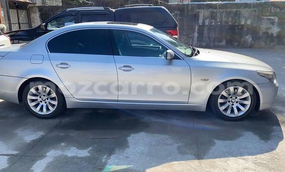 Nunua Ilio tumika BMW 5-Series Fedha Gari ndani ya Maputo nchini Maputo