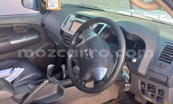 Comprar Usado Toyota Hilux Branco Carro em Maputo em Maputo Comprar Usado Toyota Hilux Branco Carro em Maputo em Maputo