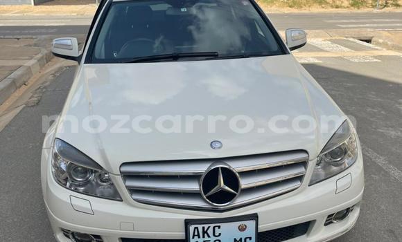 Buy Used Mercedes-Benz C-Classe White Car in Maputo in Maputo