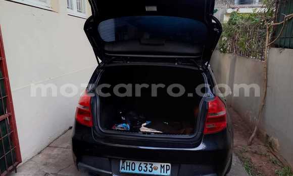 Nunua Ilio tumika BMW 1M Nyeusi Gari ndani ya Mocambique nchini Nampula Nunua Ilio tumika BMW 1M Nyeusi Gari ndani ya Mocambique nchini Nampula