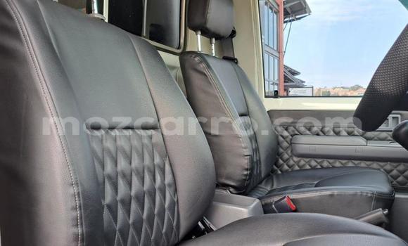 Comprar Usado Toyota Land Cruiser Branco Carro em Maputo em Maputo Comprar Usado Toyota Land Cruiser Branco Carro em Maputo em Maputo