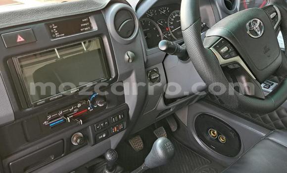 Comprar Usado Toyota Land Cruiser Branco Carro em Maputo em Maputo Comprar Usado Toyota Land Cruiser Branco Carro em Maputo em Maputo