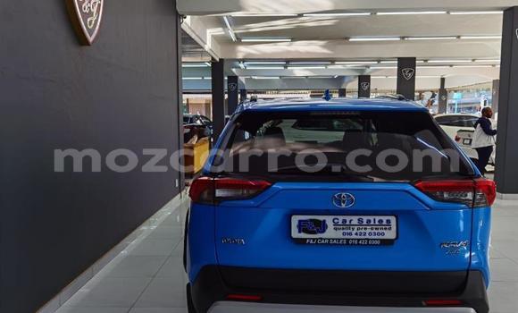 Comprar Usado Toyota RAV4 Azul Carro em Maputo em Maputo Comprar Usado Toyota RAV4 Azul Carro em Maputo em Maputo