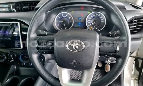 Comprar Usado Toyota Hilux Branco Carro em Maputo em Maputo Comprar Usado Toyota Hilux Branco Carro em Maputo em Maputo