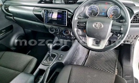 Comprar Usado Toyota Hilux Branco Carro em Maputo em Maputo Comprar Usado Toyota Hilux Branco Carro em Maputo em Maputo