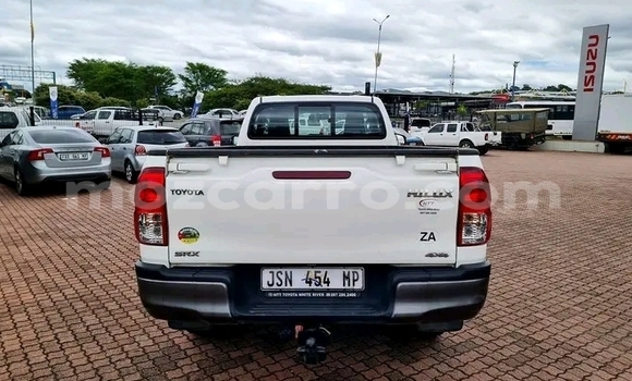 Comprar Usado Toyota Hilux Branco Carro em Maputo em Maputo Comprar Usado Toyota Hilux Branco Carro em Maputo em Maputo