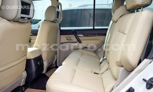 Comprar Importar Mitsubishi Pajero Branco Carro em Import - Dubai em Cabo Delgado Comprar Importar Mitsubishi Pajero Branco Carro em Import - Dubai em Cabo Delgado