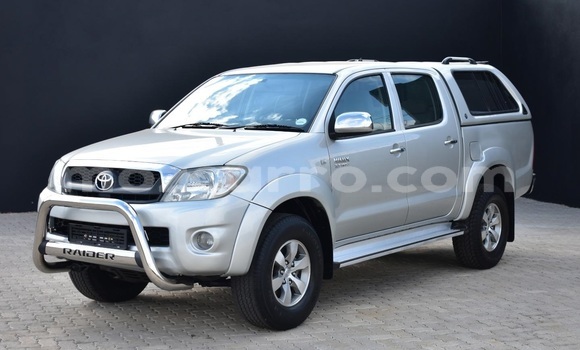 Comprar Usado Toyota Hilux Prata Carro em Maputo em Maputo Comprar Usado Toyota Hilux Prata Carro em Maputo em Maputo