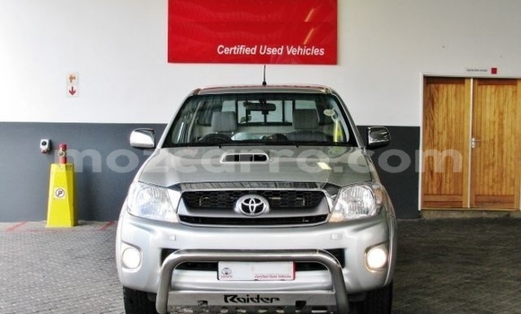 Comprar Usado Toyota Hilux Prata Carro em Maputo em Maputo Comprar Usado Toyota Hilux Prata Carro em Maputo em Maputo