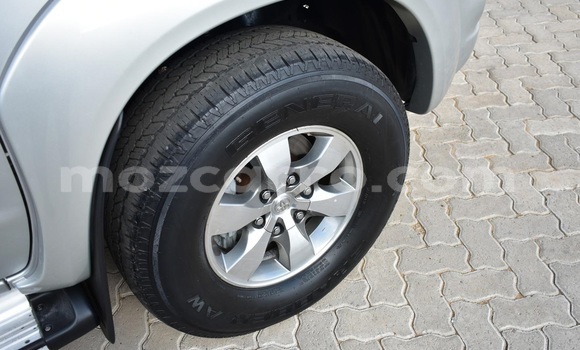 Comprar Usado Toyota Hilux Prata Carro em Maputo em Maputo Comprar Usado Toyota Hilux Prata Carro em Maputo em Maputo