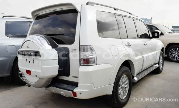 Comprar Importar Mitsubishi Pajero Branco Carro em Import - Dubai em Cabo Delgado Comprar Importar Mitsubishi Pajero Branco Carro em Import - Dubai em Cabo Delgado