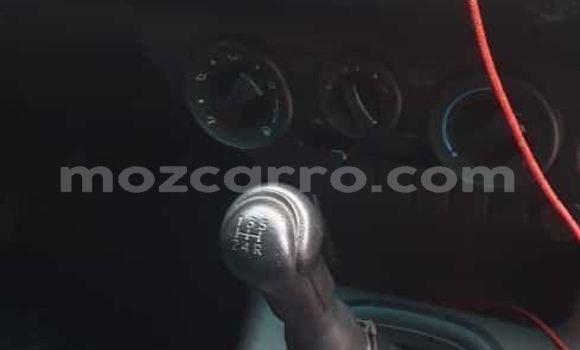 Tenga Tsaru Toyota Hilux Chena Mota in Maputo in Maputo